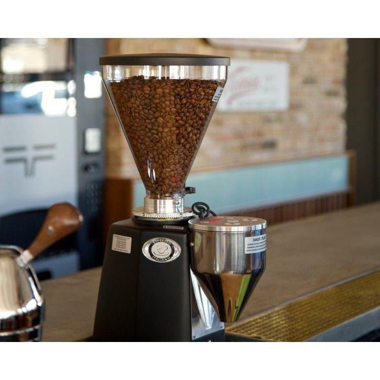 What is the Difference Between a Doser & Doserless Grinder?