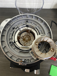 OPEN BOX Mahlkonig E65W Grind-by-Weight with Sync Espresso Grinder - Black - S#888247