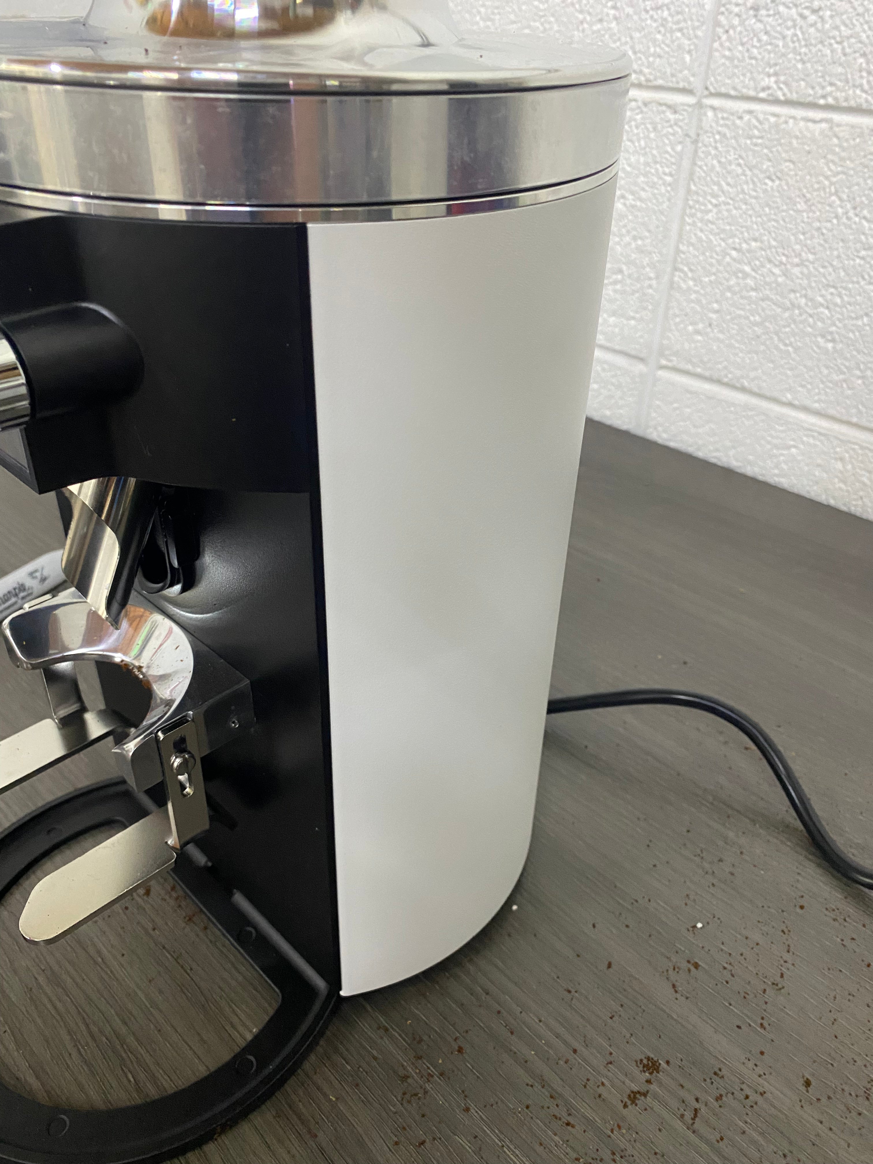 OPEN BOX Mahlkonig E65S Espresso Grinder - White - S# 848930