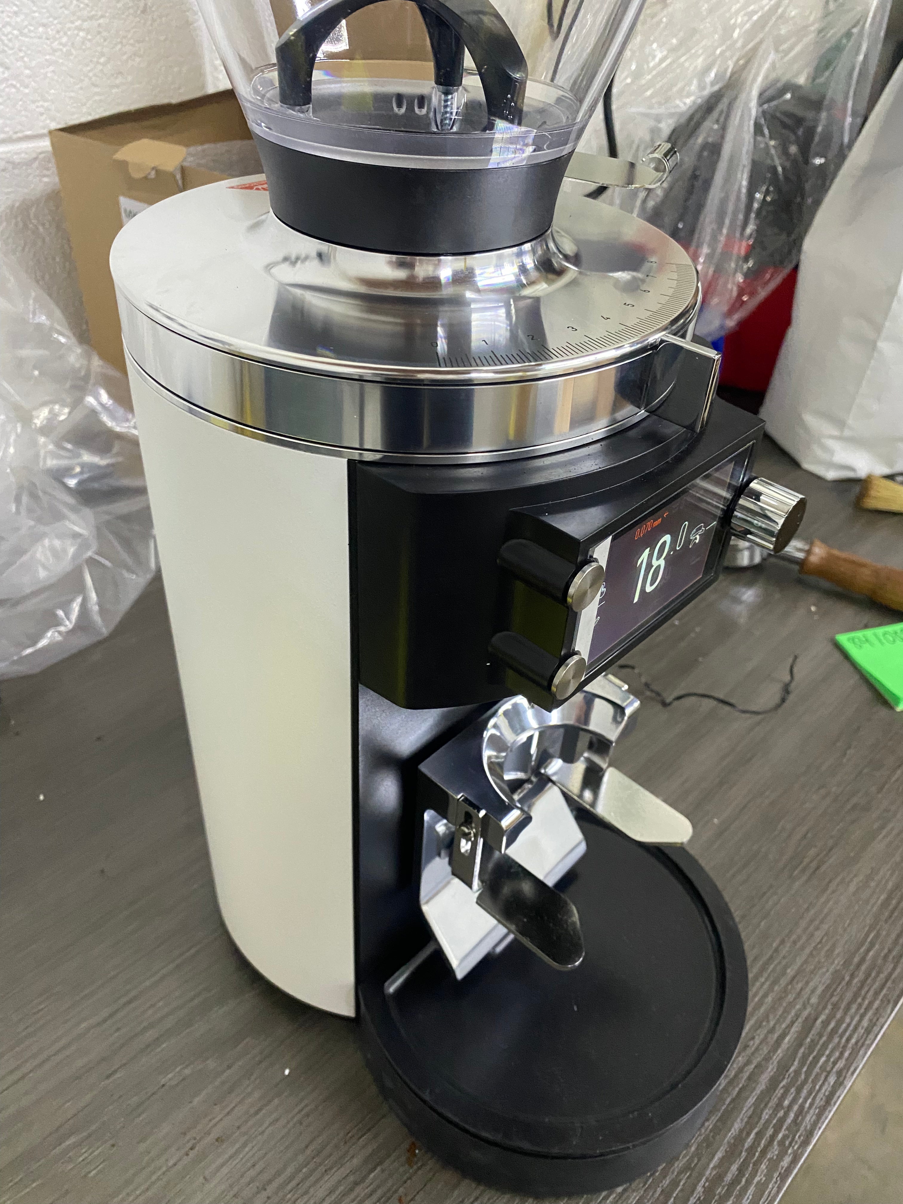 OPEN BOX Mahlkonig E65S GbW (No Sync) - White - S# 841009