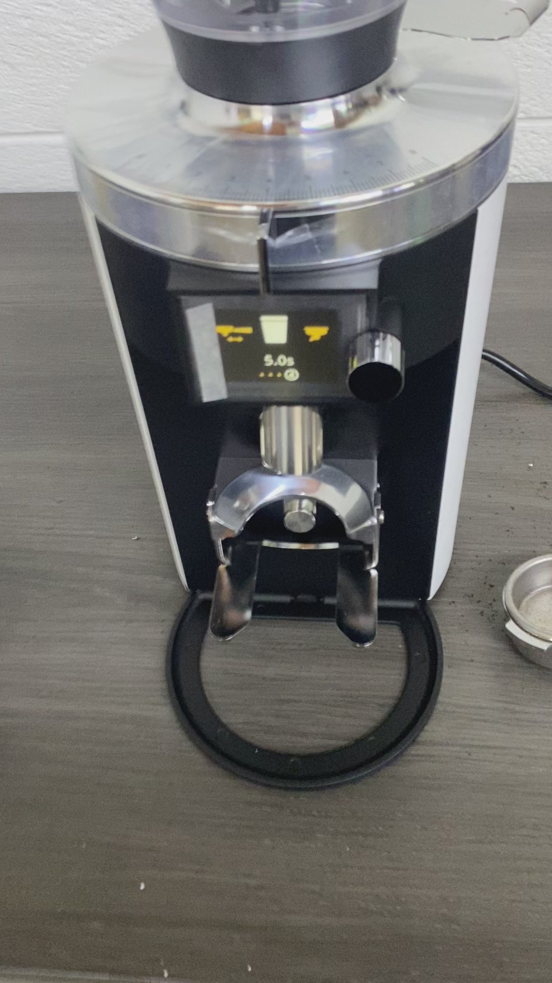 OPEN BOX Mahlkonig E65S Espresso Grinder - White - S# 848930